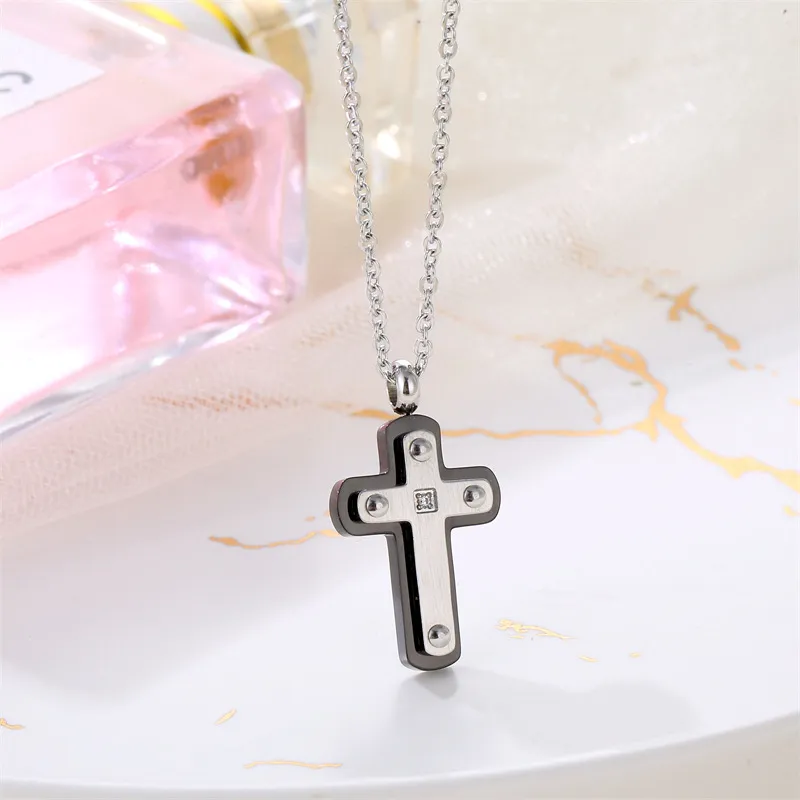 Κολιέ ανδρικό, ατσάλινο με σταυρό 1,5Χ2,7 εκατοστά & 50+5 εκατοστών αλυσίδα με  επέκταση, TRIBUTE,0330347301